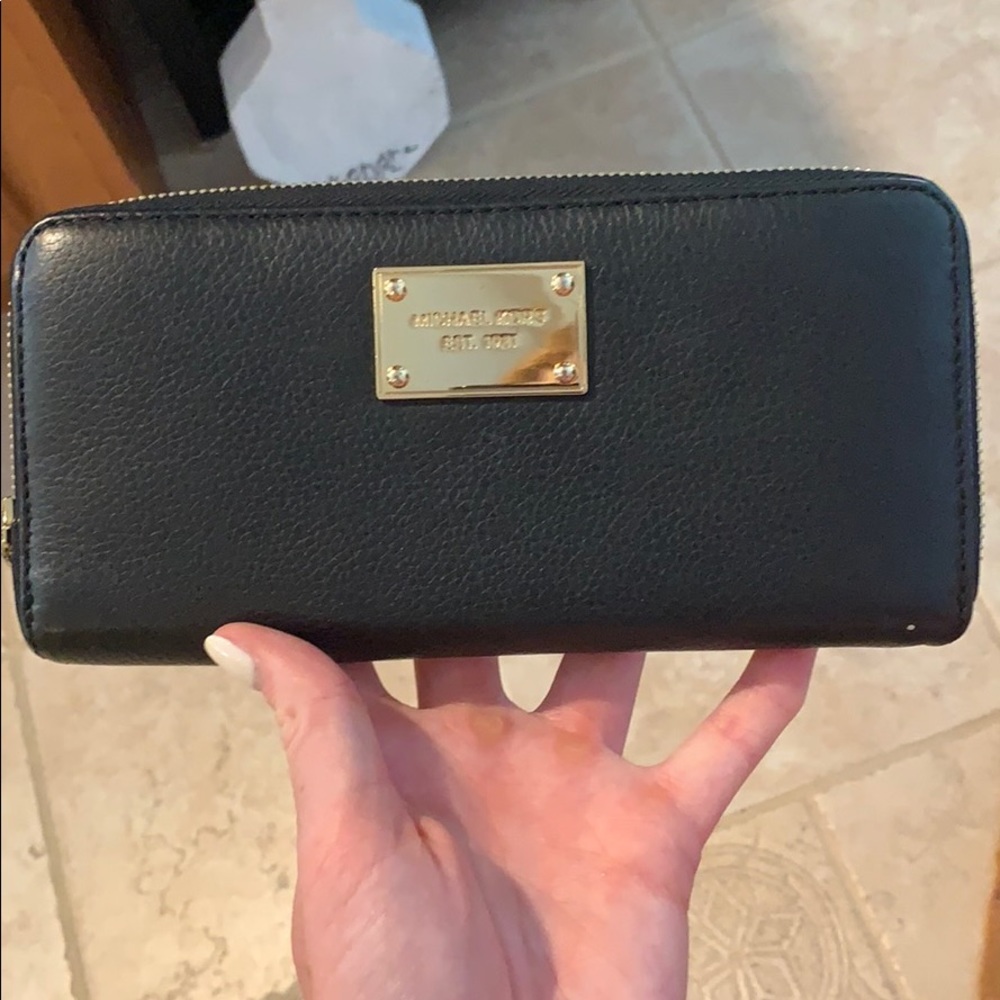 Michael Kors wallet